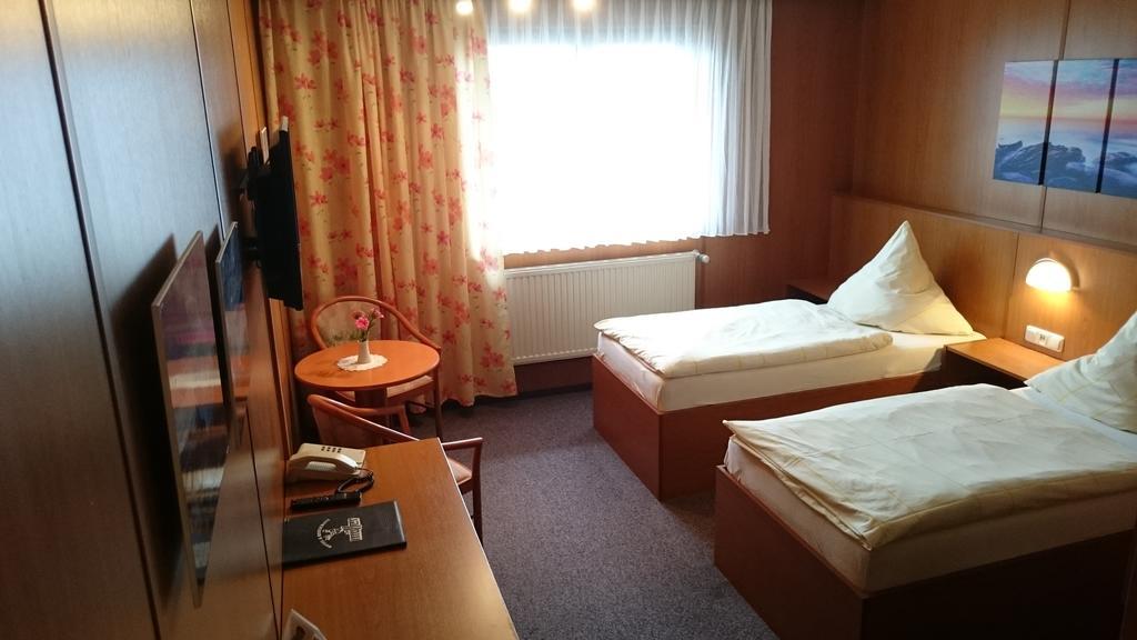 Hotel Mueller Genthin Quarto foto